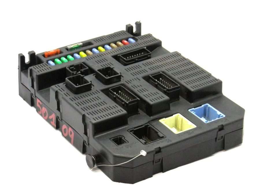 Caja de Fusible PEUGEOT/CITROEN 9659285480 96 592 854 80 BSI 2004 P07-00