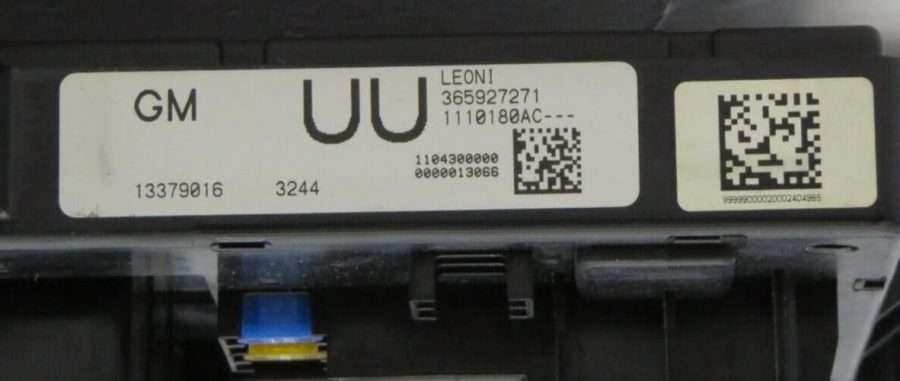 Fuse Box OPEL ASTRA J 13379016 365927271 1110180AC 1110180AC--- - Image 2