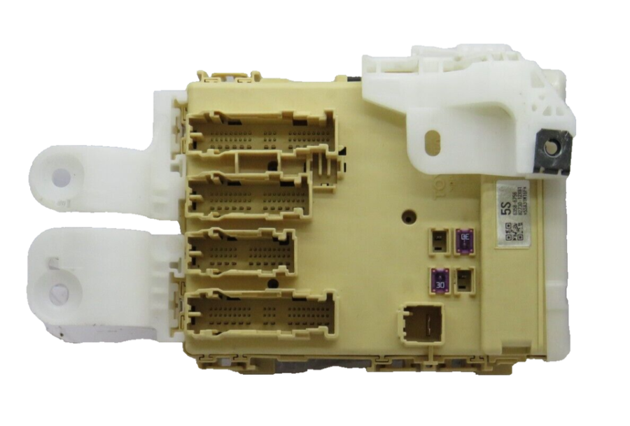 Fuse Box TOYOTA AURIS II E18 6358-6756 82730-12X81 89221-02480 - Image 2