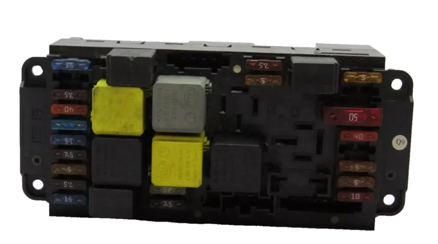 Fuse Box MERCEDES-BENZ C-CLASS 0025459301 002 545 93 01 5DK00797320 - Image 4