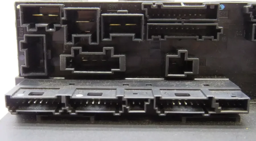 Caja de Fusibles MERCEDES-BENZ W208 W210 0195455632 304587 0025451901 - Imagen 7