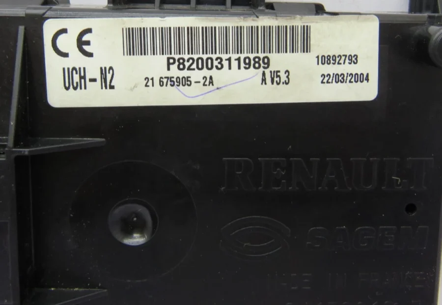 RENAULT CLIO Fuse Box P8200311989 216759052A 21 675905-2A - Image 8