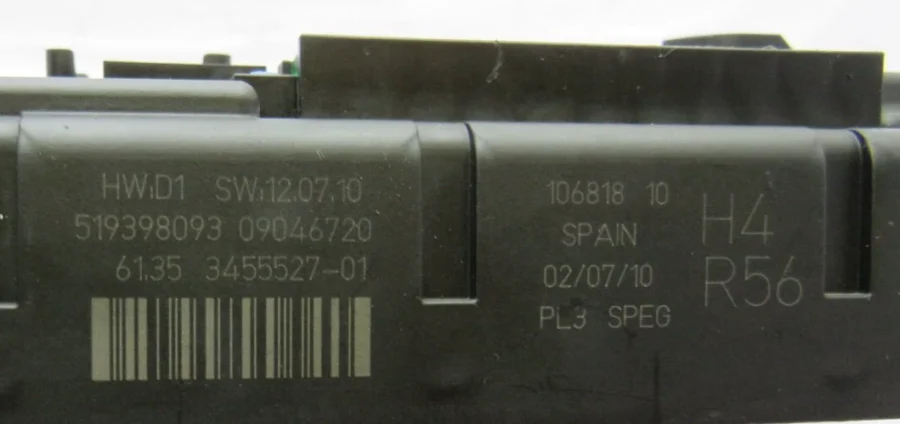 MINI COOPER Fuse Box 6135345552701 61.35 3455527-01 519398093 09046720 - Image 3