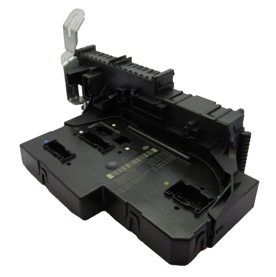 Fuse Box MERCEDES-BENZ W204 5DK00922589 2049060105 2049019602