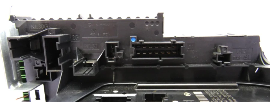 Fuse Box MERCEDES-BENZ W204 5DK00922589 2049060105 2049019602 - Image 8