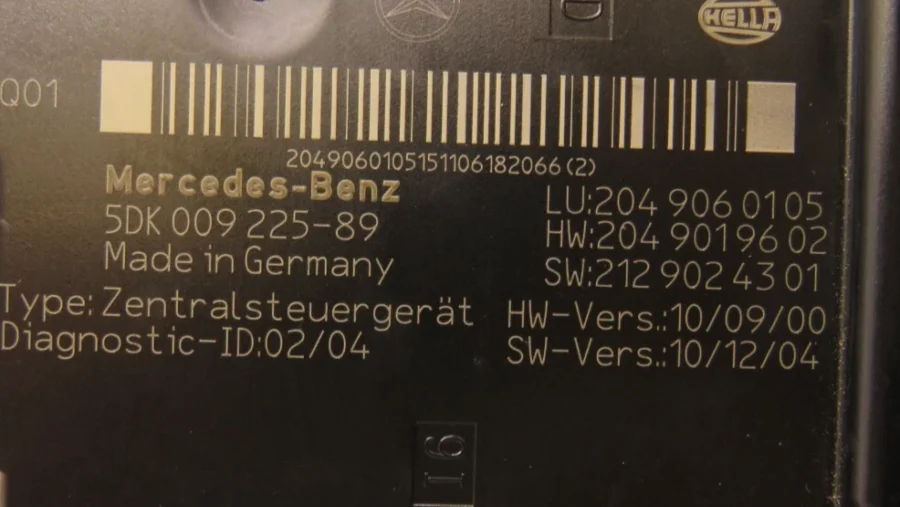 Fuse Box MERCEDES-BENZ W204 5DK00922589 2049060105 2049019602 - Image 9