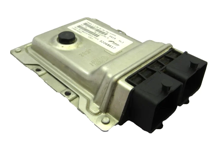 Engine Control Unit FIAT PANDA 52068617 9GFTE BC 0153796B