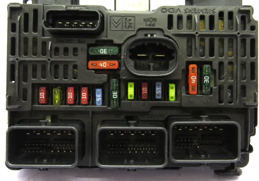 PEUGET/CITROEN Fuse Box 9657718780 BSM-L06-00 BSML0600 S118983006K - Image 6