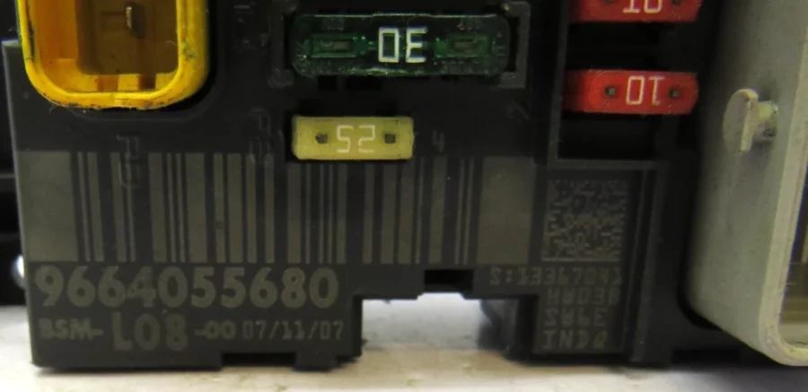 BSM Fuse Box PEUGEOT/CITROEN 9664055680 BSML0800 BSM-L08-00 - Image 7