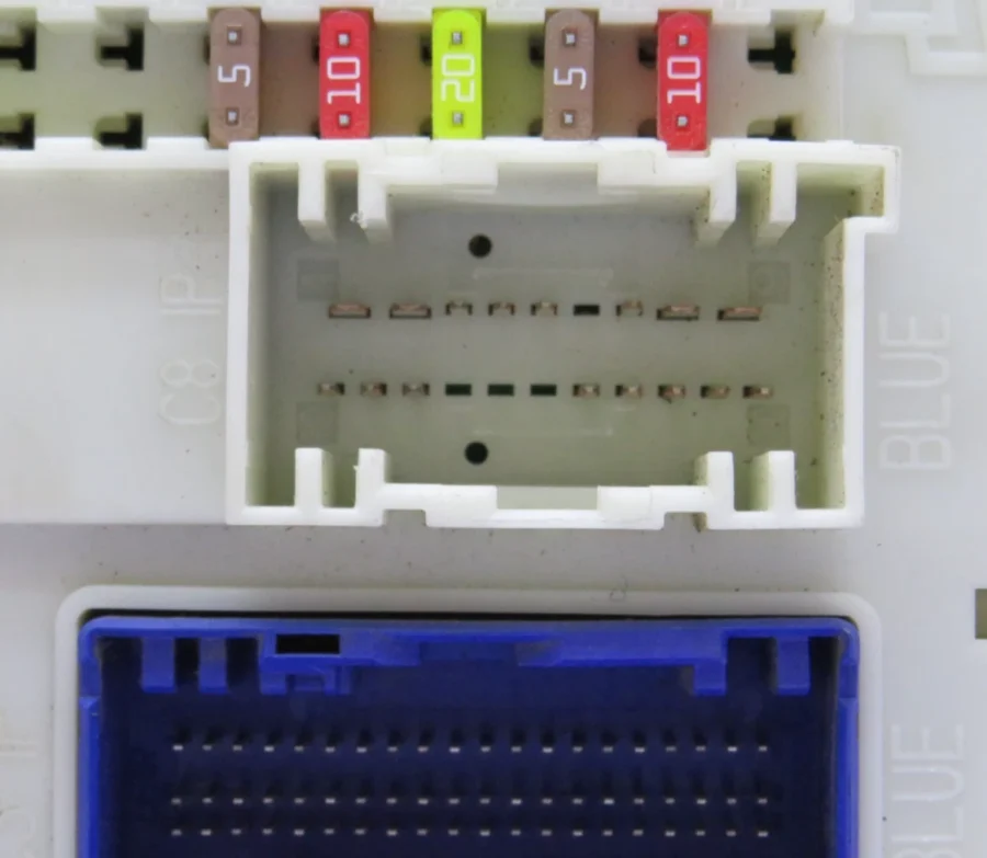 Caja de Fusibles FORD (FOCUS , KUGA , C-MAX F1FT14A073EB F1FT-14A073-EB - Imagen 12