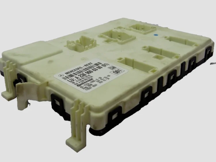 Módulo Electrónico MERCEDES-BENZ CLASE E A2389006300 A2389010000 A2389025900