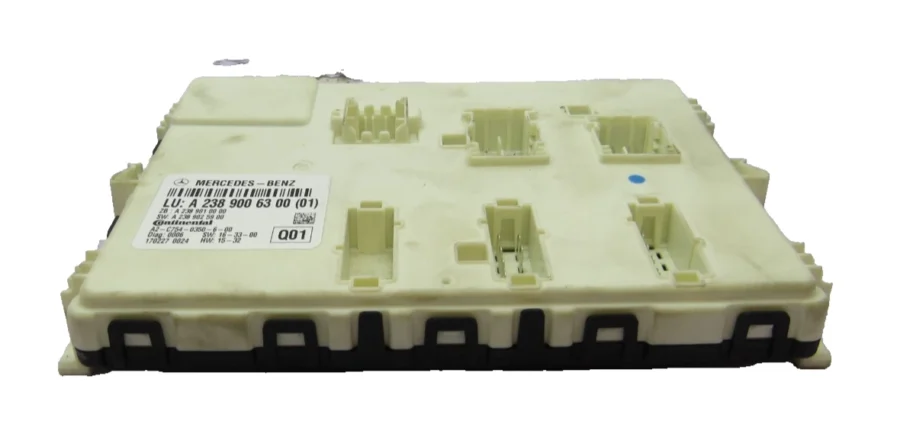 Electronic Module MERCEDES-BENZ E-CLASS A2389006300 A2389010000 A2389025900 - Image 2