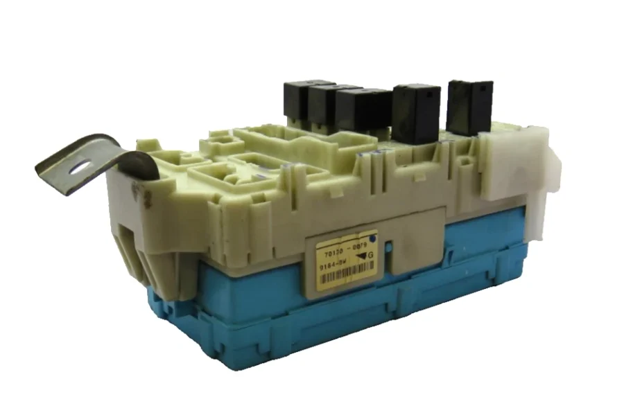 Mitsubishi Pajero Fuse Box 91840W 9184-0W 701300079 70130-0079