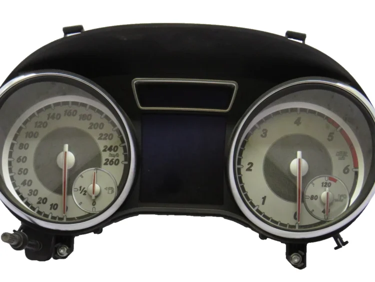 Cuadro de Instrumentos MERCEDES-BENZ CLA A1179007901 A1179015401 0263697139