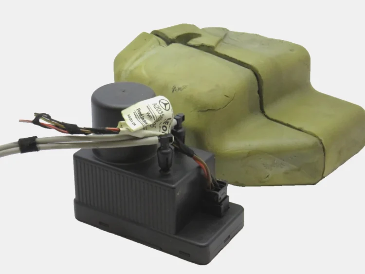 Bomba Cierre Centralizado MERCEDES-BENZ W203 2038000048 0132006365 GARANTIA