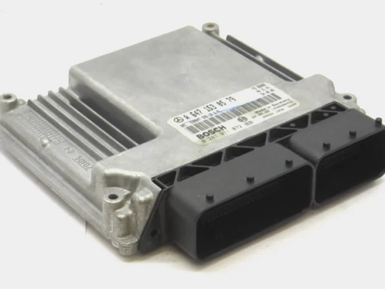 Centralita del Motor MERCEDES-BENZ W211 A6471530579 A 647 153 05 79 0281011072