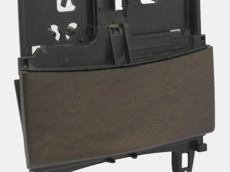 Cenicero MERCEDES-BENZ CLASE C W204 A2046800179 A 204 680 01 79 GARANTIA