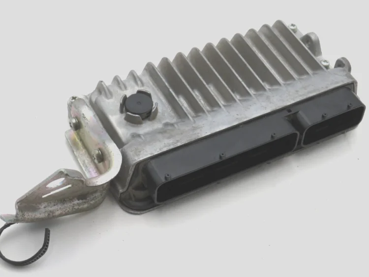 TOYOTA AURIS (E18) Engine Control Unit 896610Z750 MB2755003471 WARRANTY