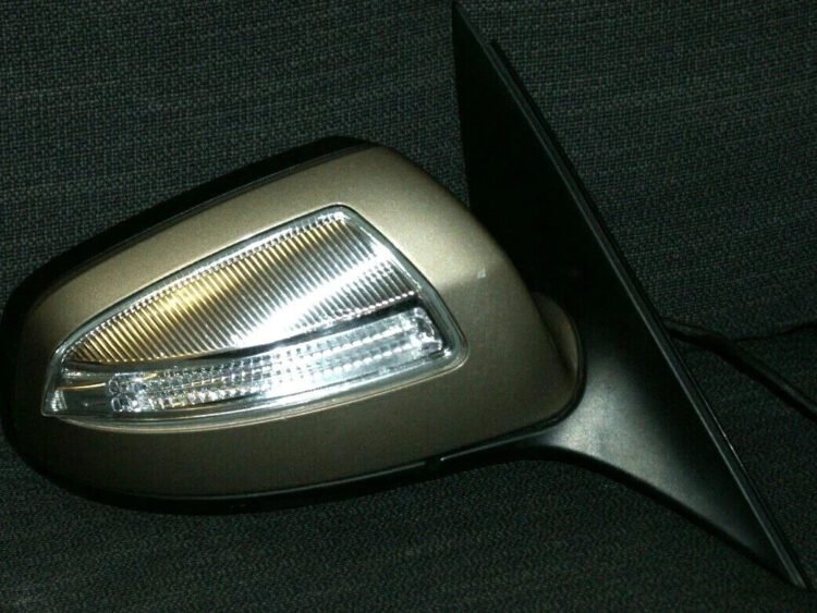 Retrovisor Eléctrico Derecho MERCEDES CLASE C (W204) (C220) A3146442 A2048100419