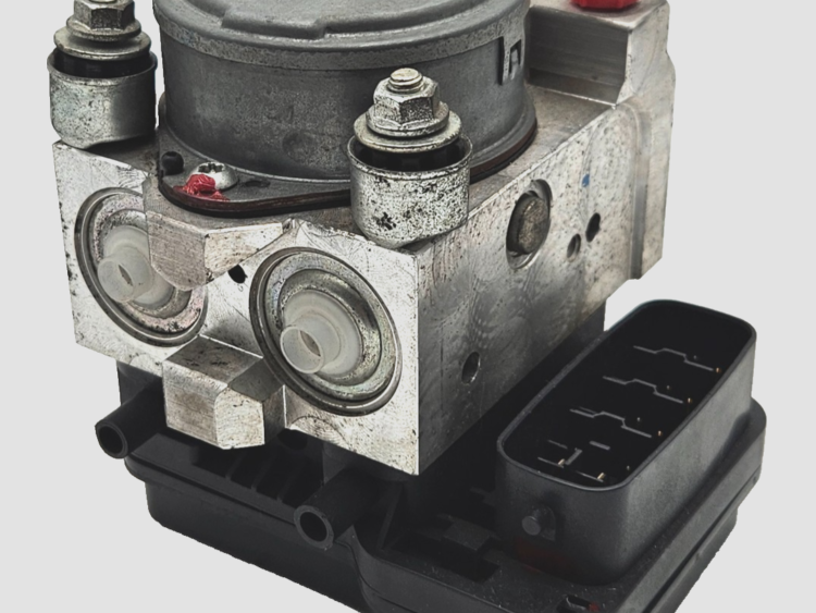 Módulo ABS TOYOTA LAND CRUISER 4451060070 13511019250 8954160040 GARANTIA