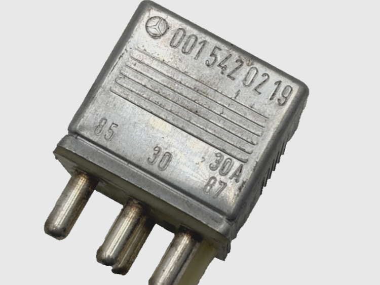 Relé MERCEDES-BENZ W123 W124 W201 0015420219 001 542 02 19 GARANTIA
