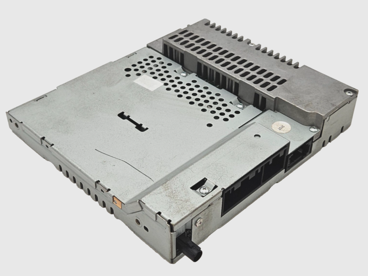 Sistema Audio Radio CD LAND ROVER RANGE ROVER  VUX500480 GARANTIA