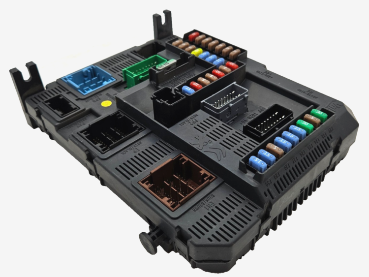 Caja de Fisibles PEUGEOT/CITROEN 9678355880 9678355880-00 BSIN0200 GARANTIA