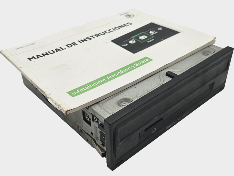 Sistema Audio/Radio CD SKODA RAPID SPACEBACK NH1 5Q0035840A GARANTIA