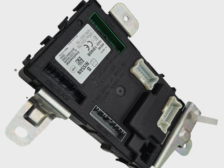 Módulo Electronico INFINITI 30D 284B11BN0B S122736044B A2C53283034 GARANTIA
