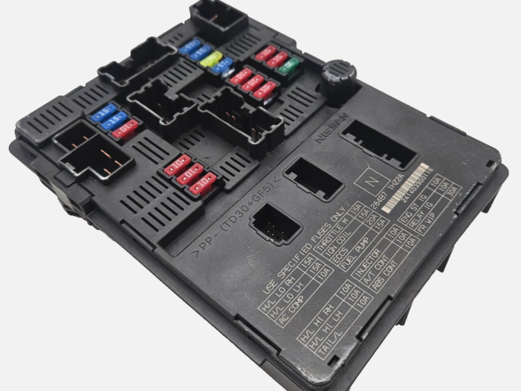 Caja de Fusibles NISSAN NOTE 284B71HZ2A 284B7 1HZ2A GARANTIA