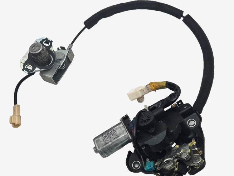 Cerradura Portón LEXUS GS 300 350 430 450H 6465050010 1938000041 GARANTIA