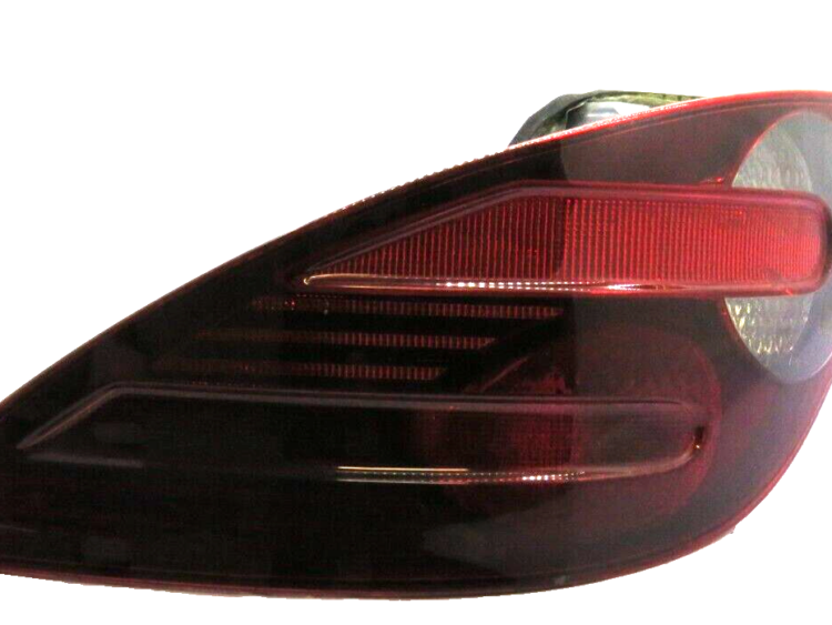 Piloto Trasero Derecho MERCEDES-BENZ CLASE R W251 A2518201664 A2518201864
