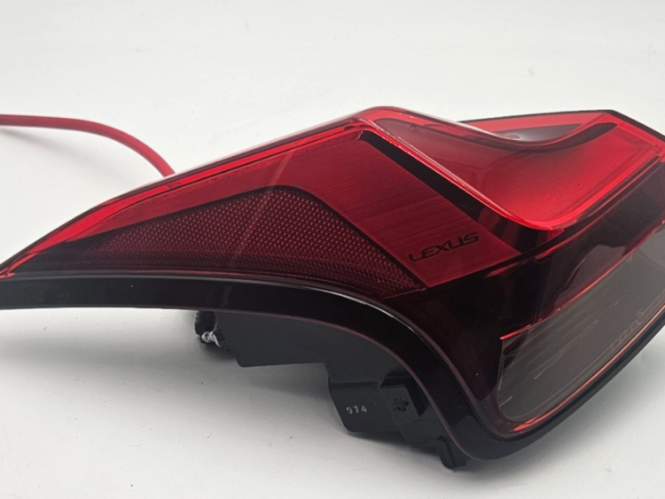 ORIGINAL Piloto Trasero Izquierdo LEXUS UX 250H 8196276010 81962-76010 GARANTIA