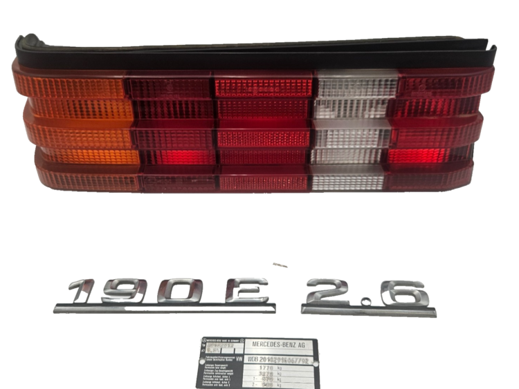Piloto Trasero Izquierdo MERCEDES-BENZ W201 2018201364L 201 820 13 64L ORIGINAL